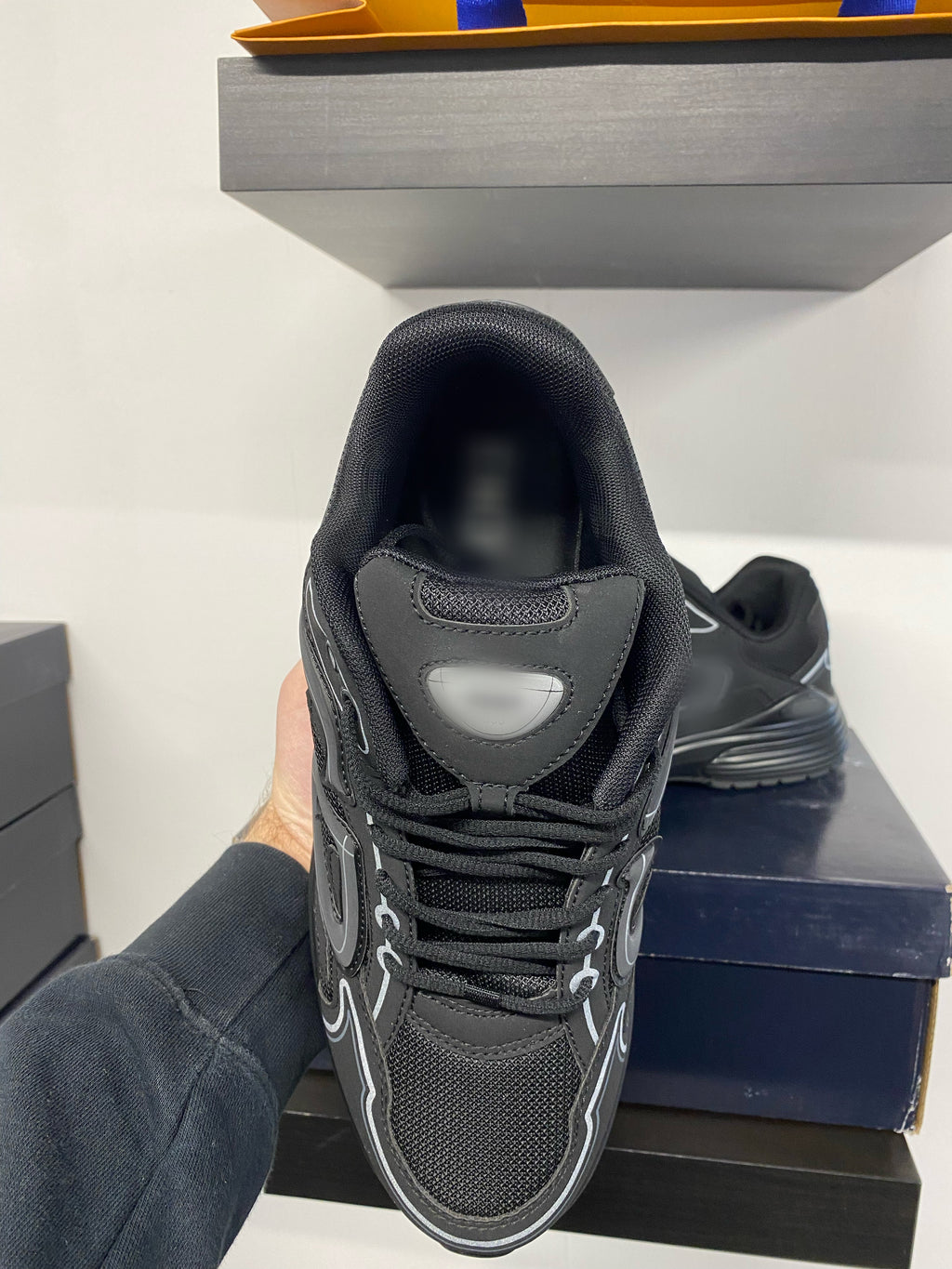 Dyor B300